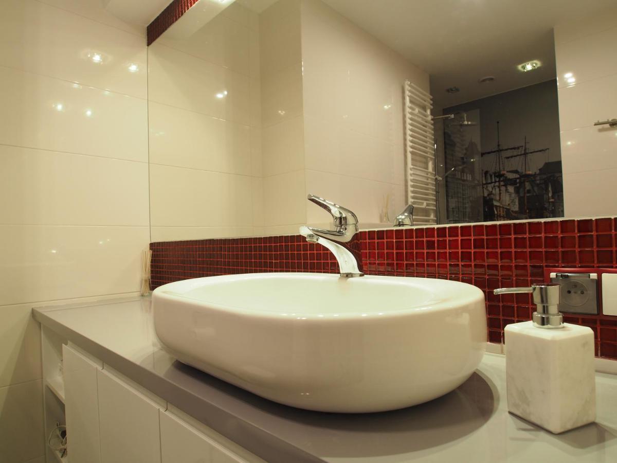 Grand Tourist Simple Rest Apartments Gdańsk Rum bild